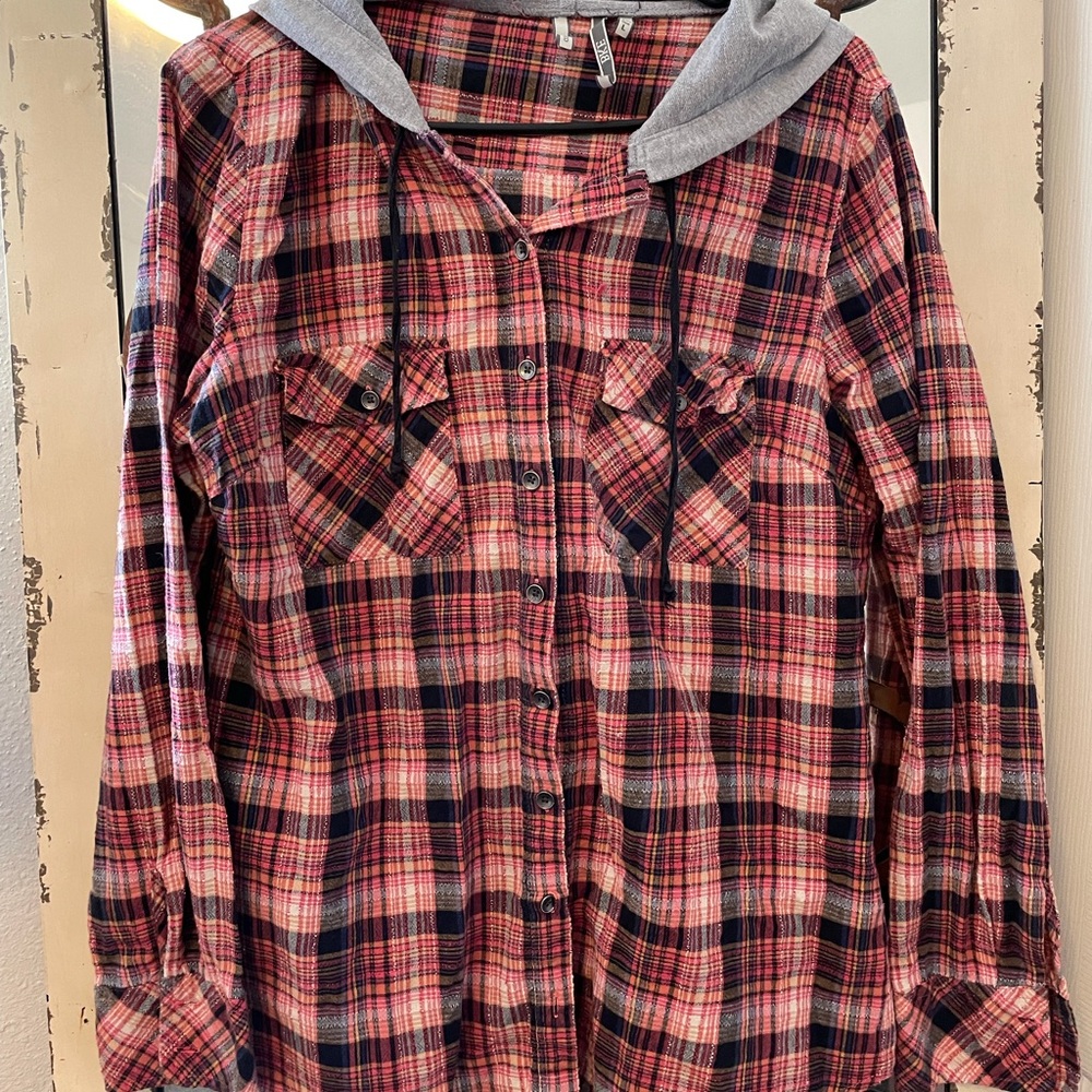 BKE Red and orange mixed hooded plaid button up. Size large.